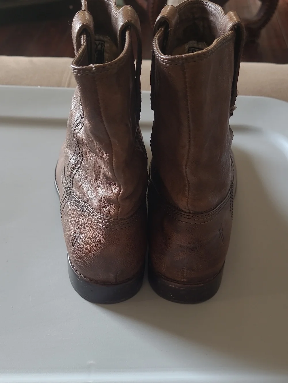 Frye Women's Anna Shortie Brown Leather Pull-On Boots Size 8